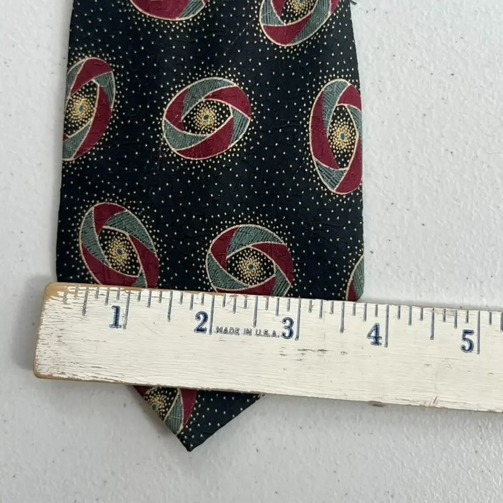 Giorgio Armani Men's Tie Cravatte Multicolor Geometric Swirl Pointed